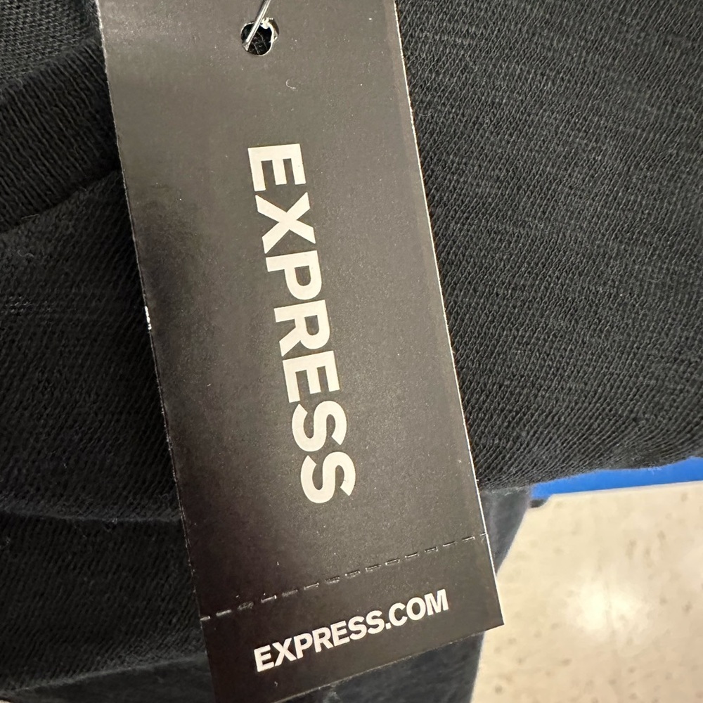 Express One Eleven - Picture 2 of 6